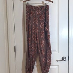 Aerie, patterned pants